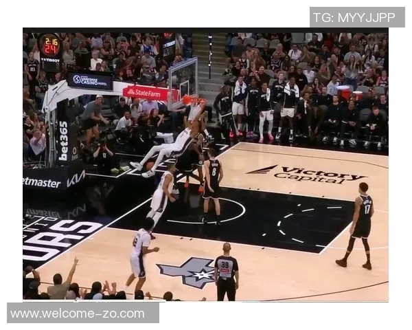 文班亚马篮下强势封盖卡明斯基震撼全场引发热议 文班亚马篮下强势封盖卡明斯基震撼全场引发热议